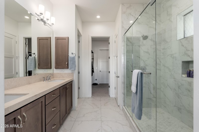 16020 E Ridgestone Dr - 17