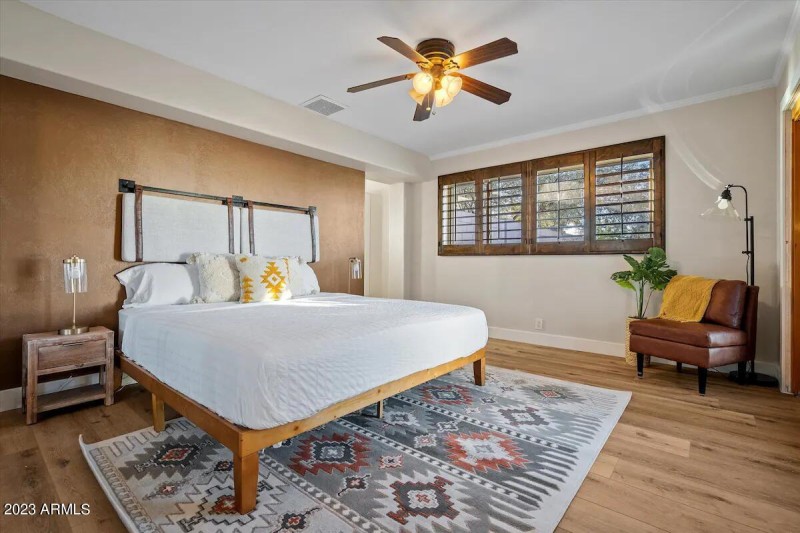 za 67 2nd mast window 7-23