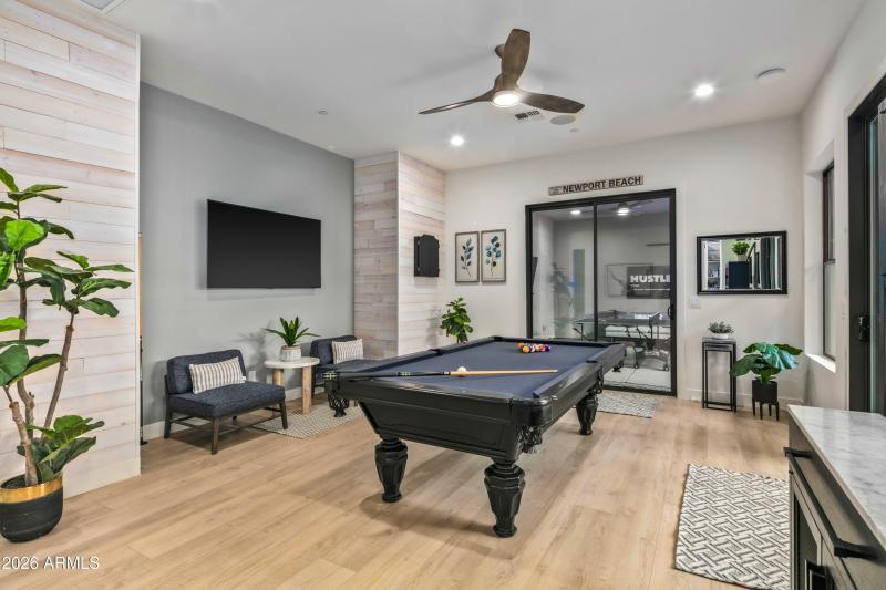 031_Spacious Dining or Game Room