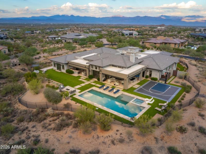 066_Surrounding Mountain Ranges