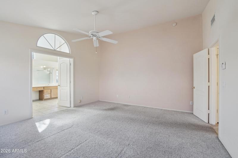 14-print-W Burnett Rd-S2101-014