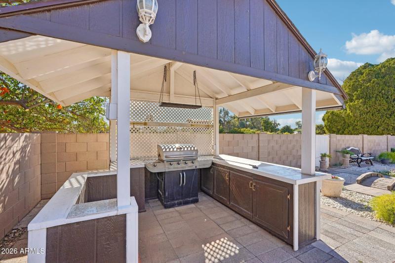 45-web-or-mls-W Banff Ln.-S2101-045