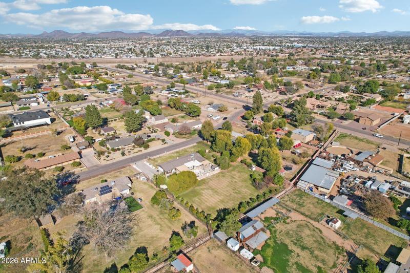 68-web-or-mls-W Banff Ln.-S2101-066