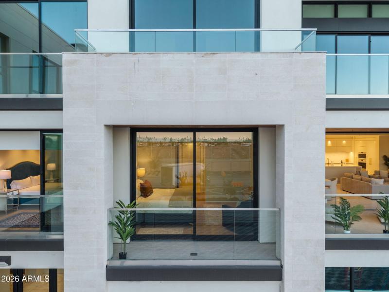 3-web-or-mls-DJI_20251215171414_0046_D-H