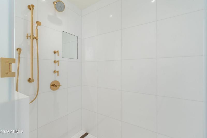 44-web-or-mls-DSC04389