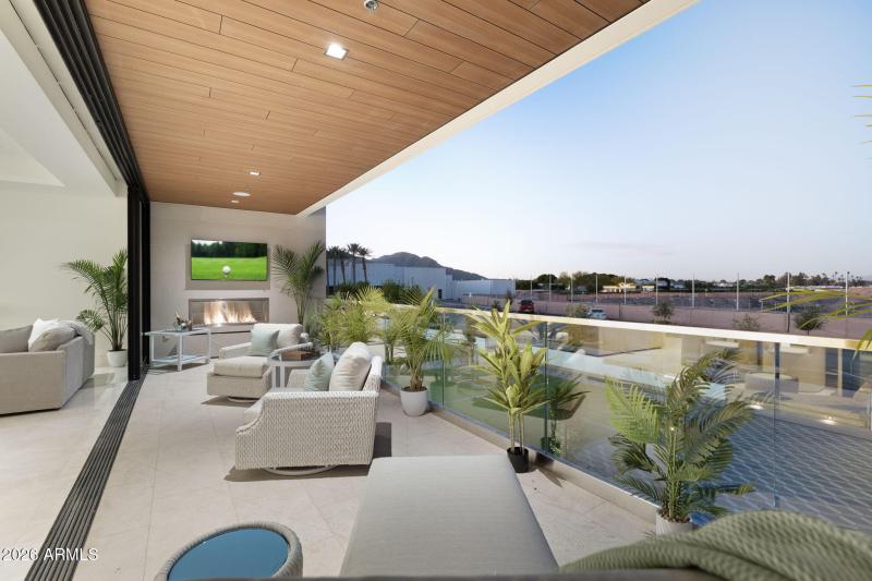 129-web-or-mls-DSC04625