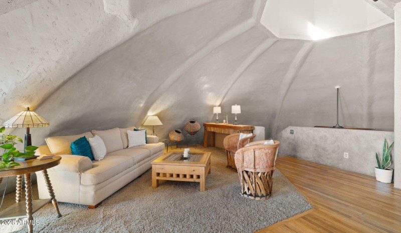 14-web-or-mls-Formal Living Space2