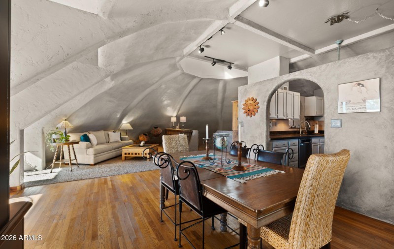 20-web-or-mls-Great Room1