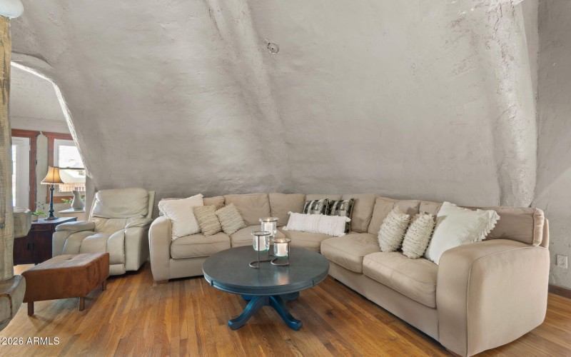 23-web-or-mls-Great Room7