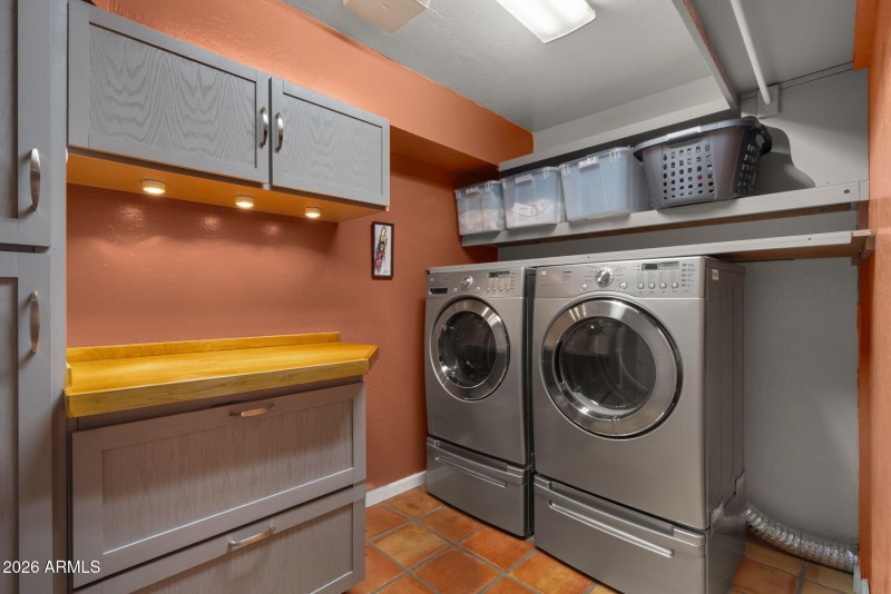 37-web-or-mls-Laundry Room