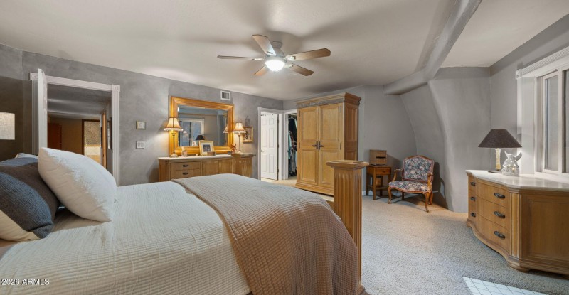 52-web-or-mls-Primary Bedroom4