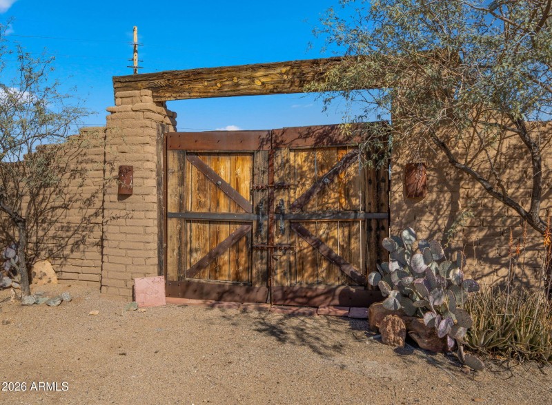 68-web-or-mls-Backyard8