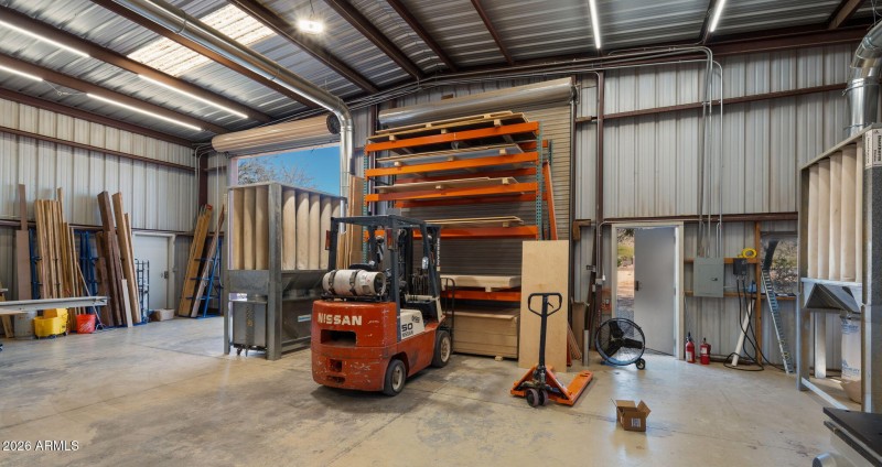 89-web-or-mls-Warehouse Interior8