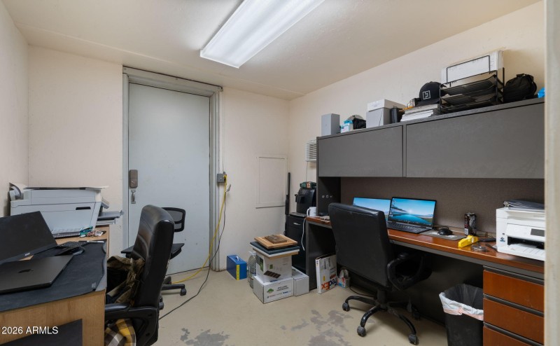 92-web-or-mls-Warehouse Interior1