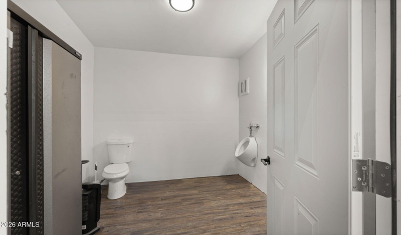 93-web-or-mls-Warehouse Interior10