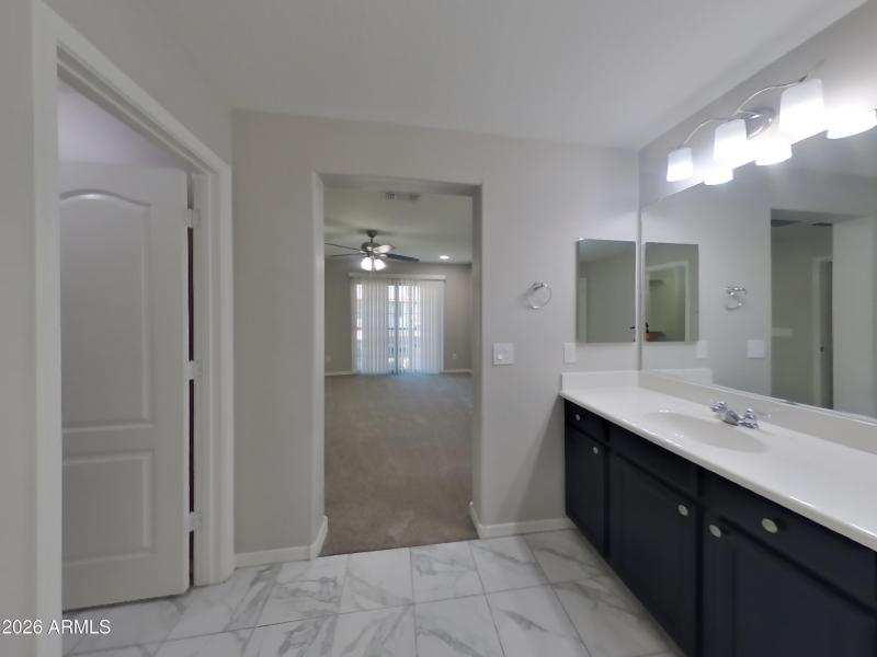 6_pc_YtxuslmFiu_dvGZKER7wS_layout_1