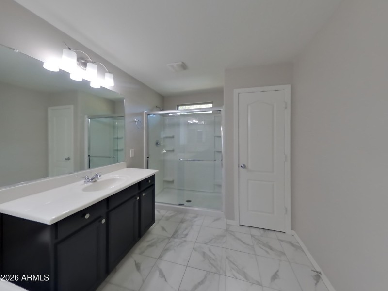 7_pc_YtxuslmFiu_dvGZKER7wS_layout_0