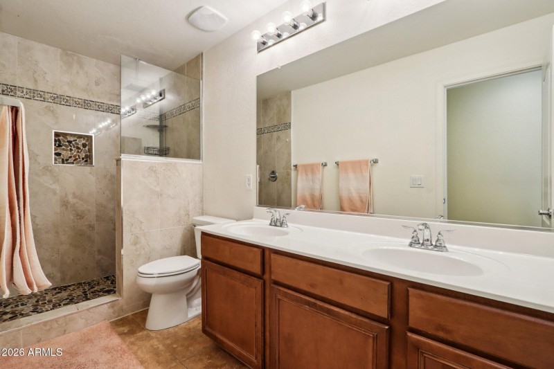 23-web-or-mls-W Brown St-S2001-021