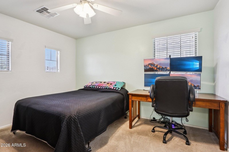 24-web-or-mls-W Brown St-S2001-022