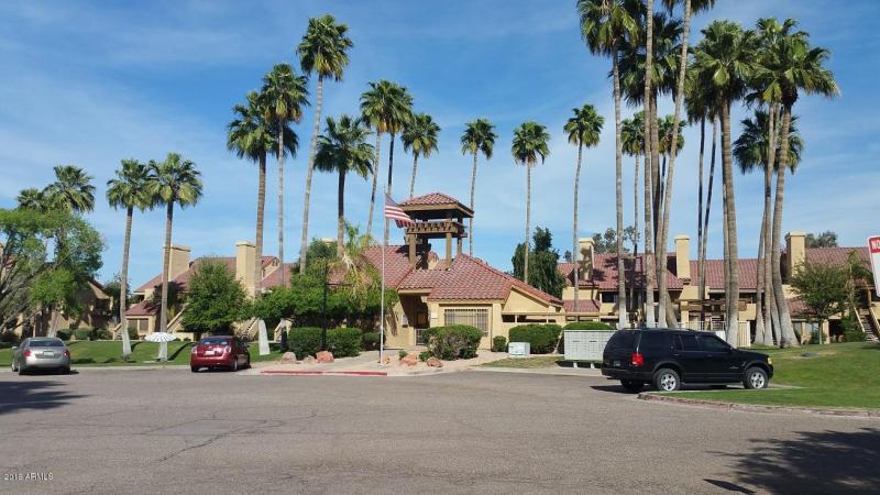 5-Club House and mail boxes