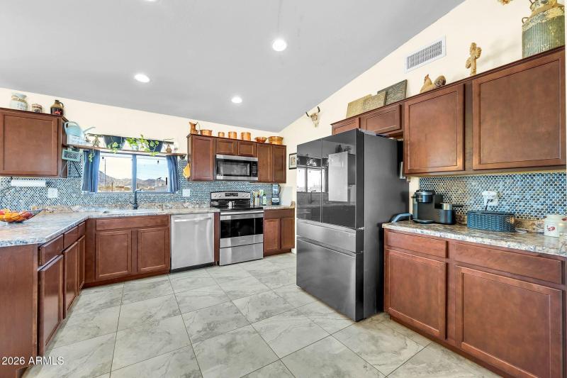 8912 N Johnson Rd-14