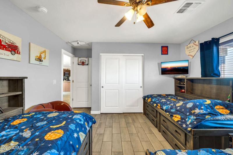 8912 N Johnson Rd-25