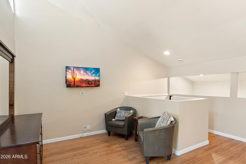 145_7858 e glenrosa ave_ unit 2-63