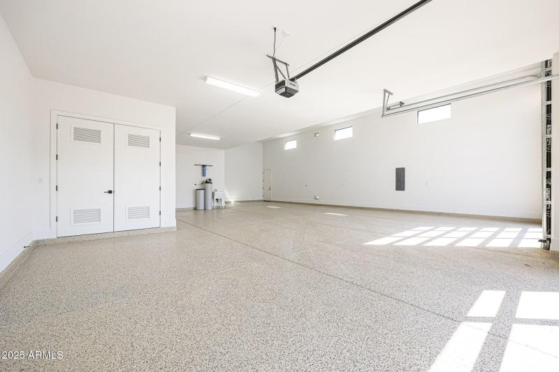 Model Home CB (47) 3 Car Garage