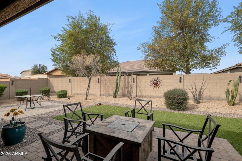 35-web-or-mls-16048-w-papago-st