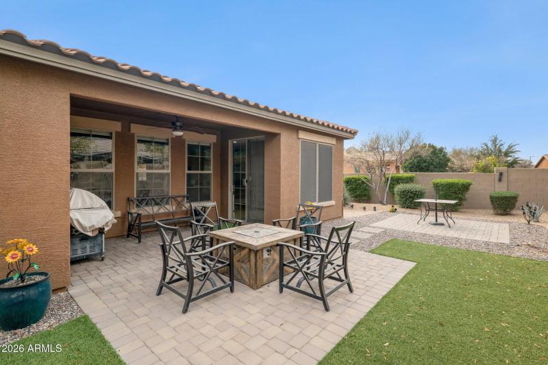 36-web-or-mls-16048-w-papago-st