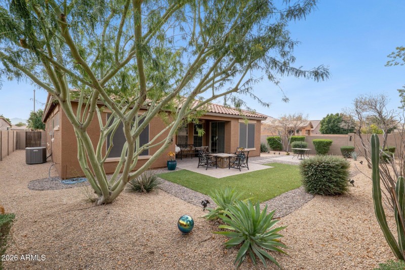 39-web-or-mls-16048-w-papago-st