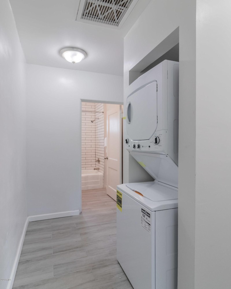 012-1649EOakSTUnit1-Phoenix-AZ-85006-sma