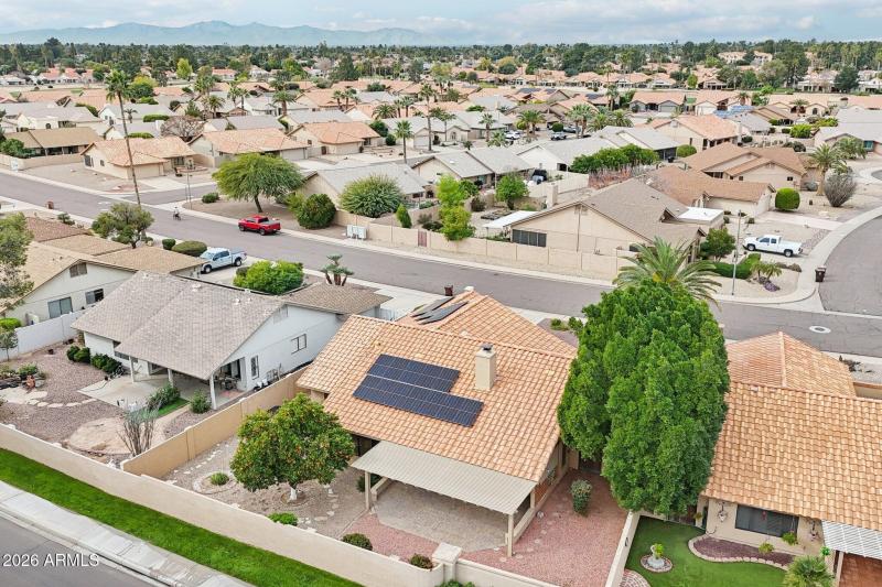 49-web-or-mls-N 92nd Ave-S2201-049