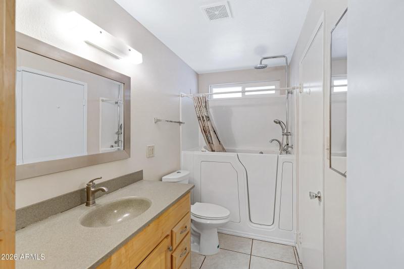 11605 S Jokake St-17