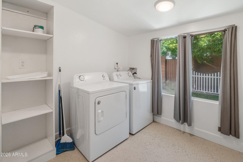 8301 E Monterosa St-30