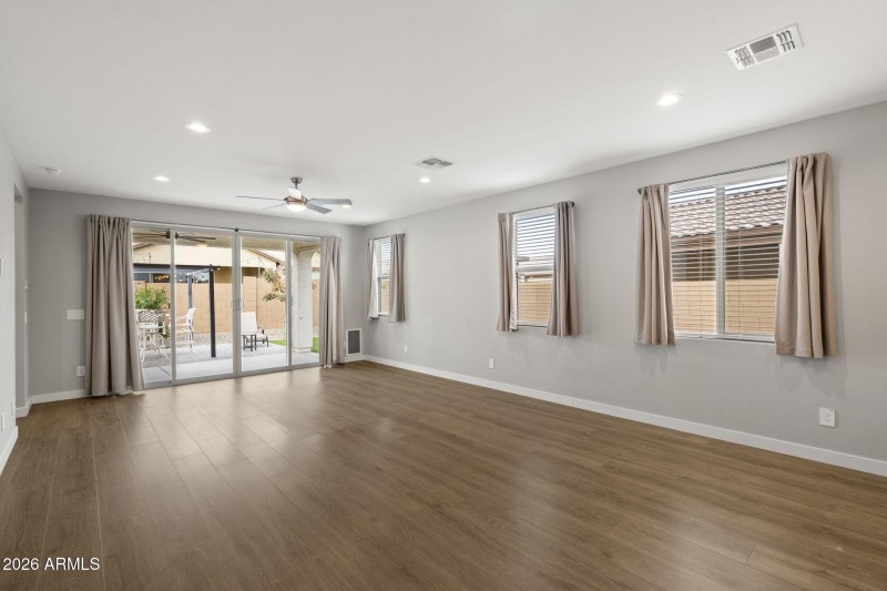 2-web-or-mls-_DSC1179