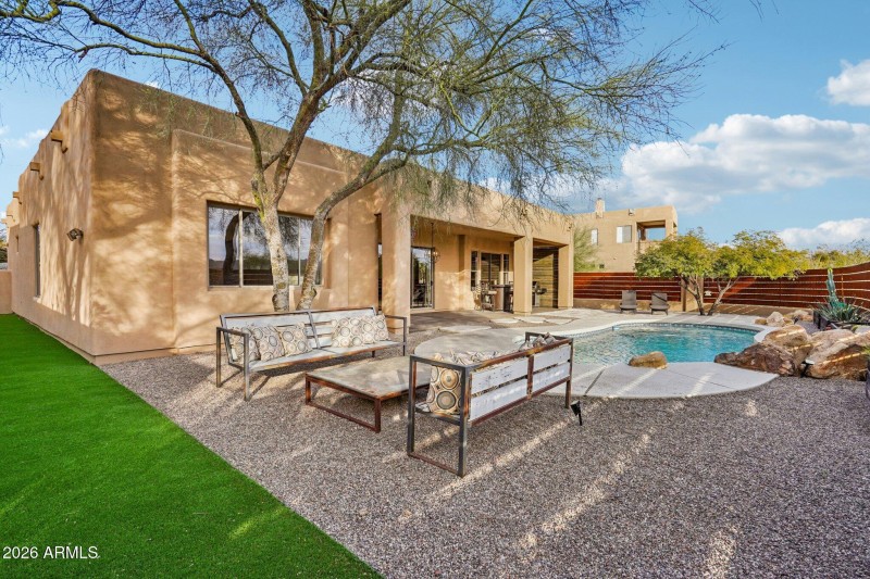 54-web-or-mls-E Mark Ln-S2301-054