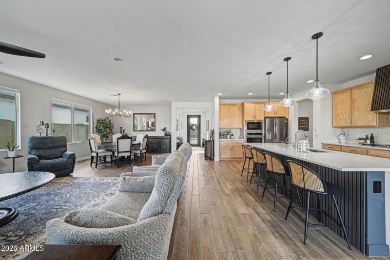 07_1330 W Via de Olivos_Kitchen Living A