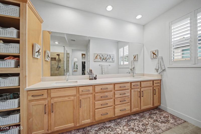 17_1330 W Via de Olivos_Primary Bath