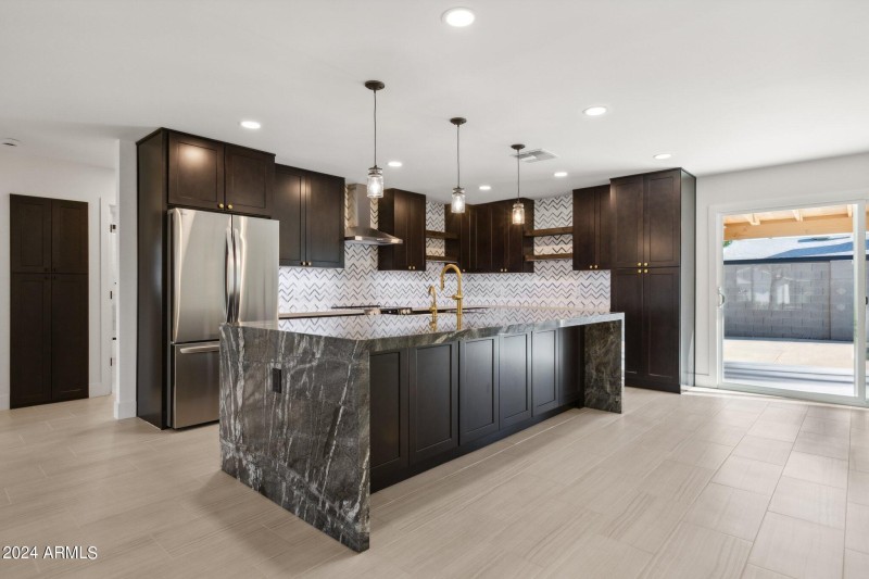 Bravo Preto Granite on the Island