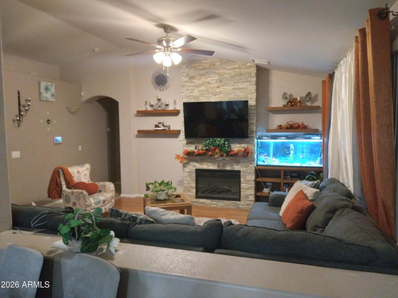 20251225_202921-scaled