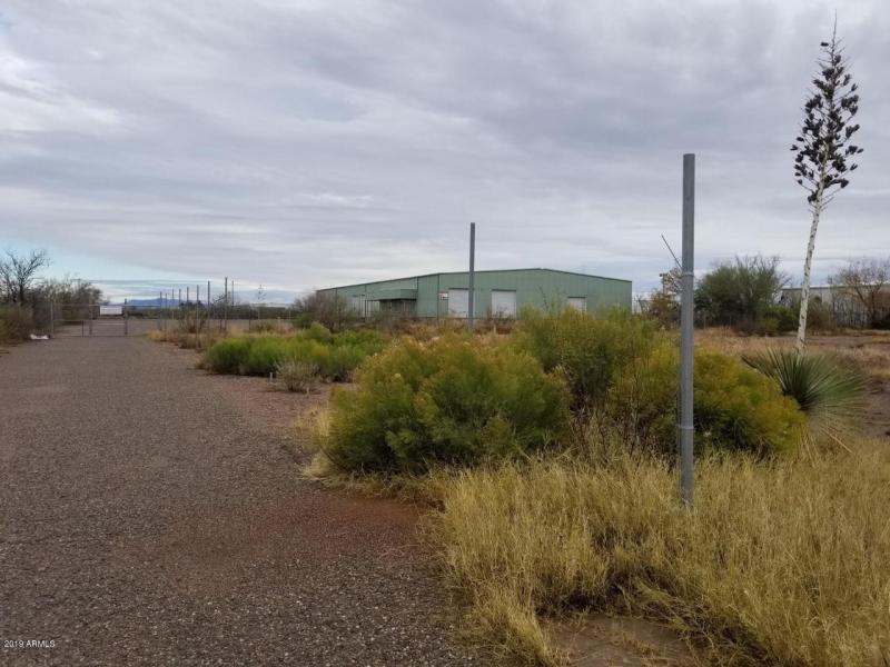 9th St warehouse drive way