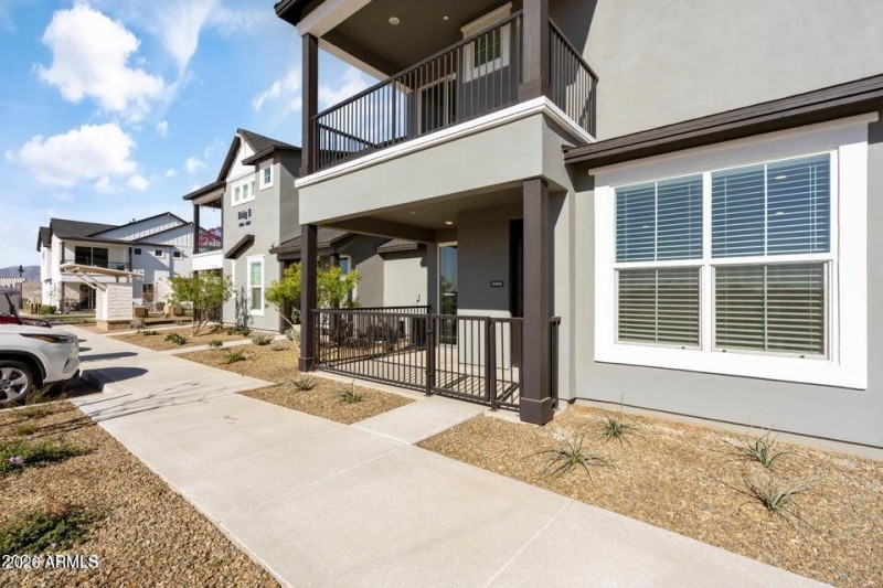 20251028175422053493000000-o