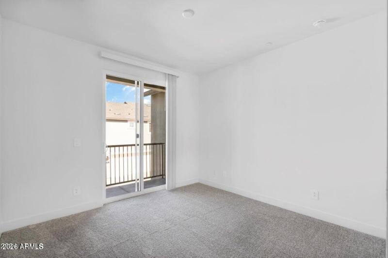 20251028175422780666000000-o