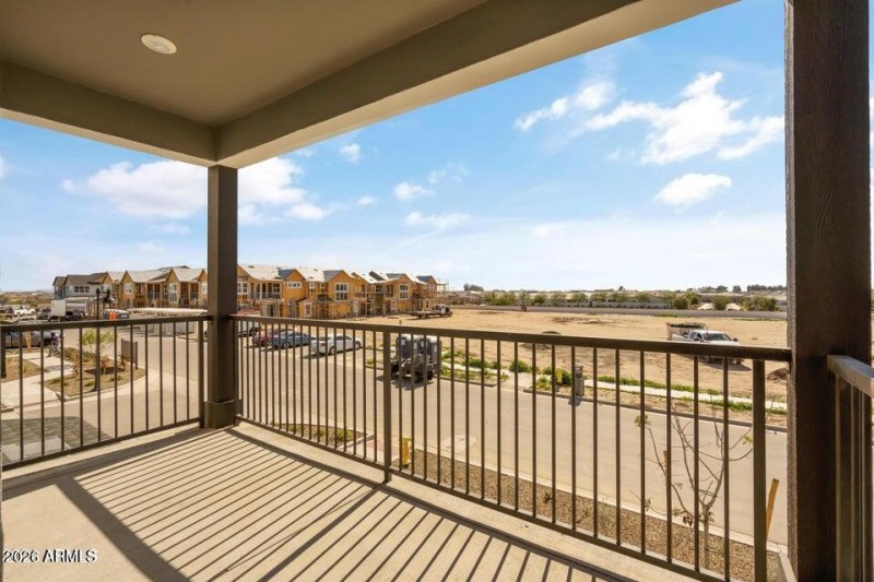 20251028175423520269000000-o