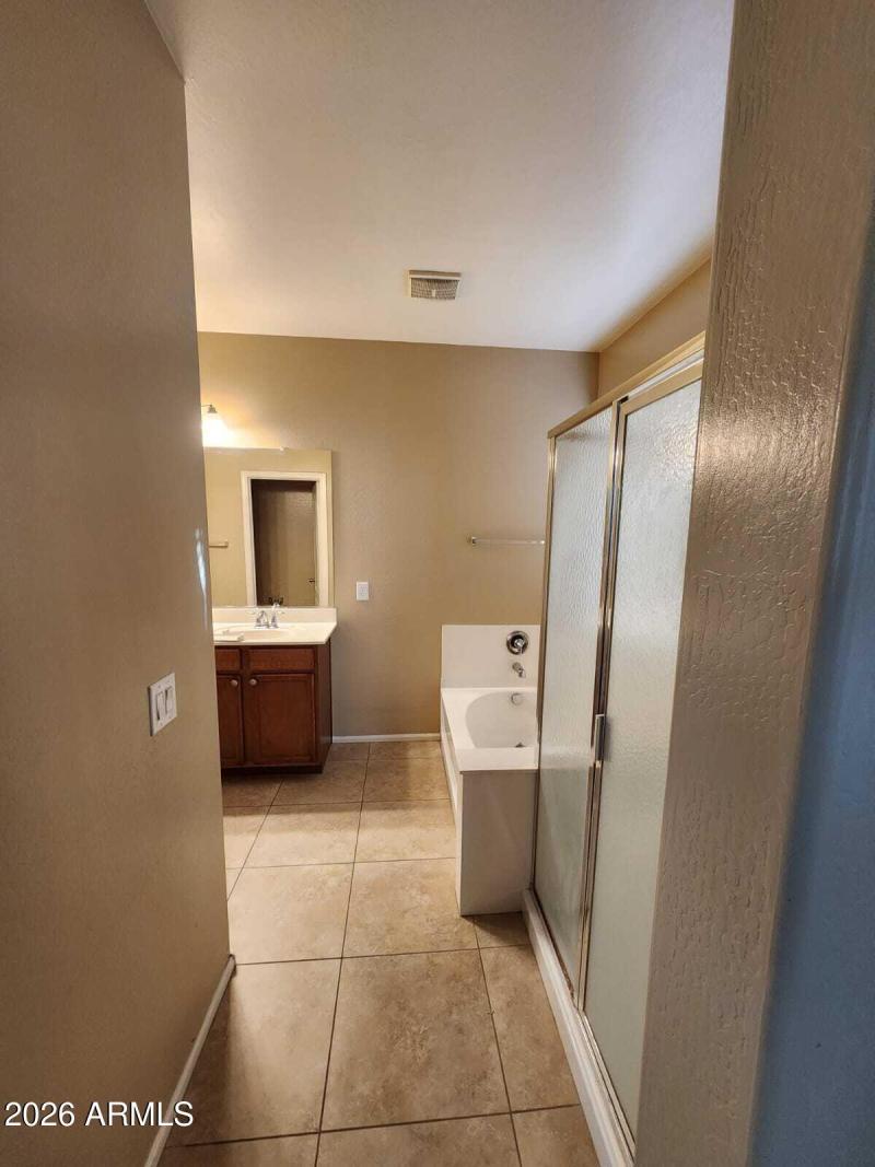 a540b518-b026-4fe1-9662-500002dbdacb