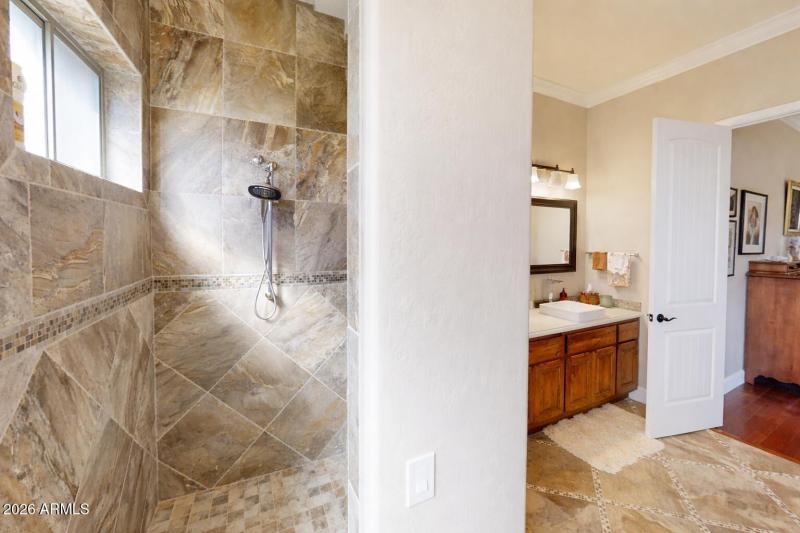 Bathroom downstairs1