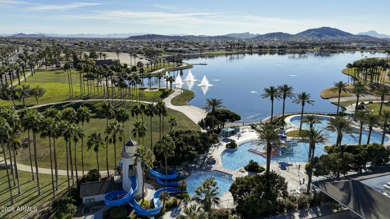 Estrella-Lakeside-aerials-2