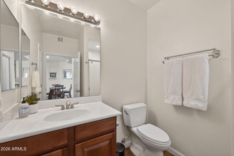 15-secondary-bathroom