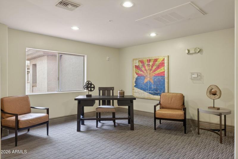 25-amenity-common-area